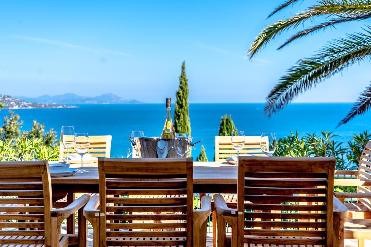 Superbe Villa, Incroyable Vue Mer, Piscine Chauffee, Climatisee Sainte-Maxime Bagian luar foto