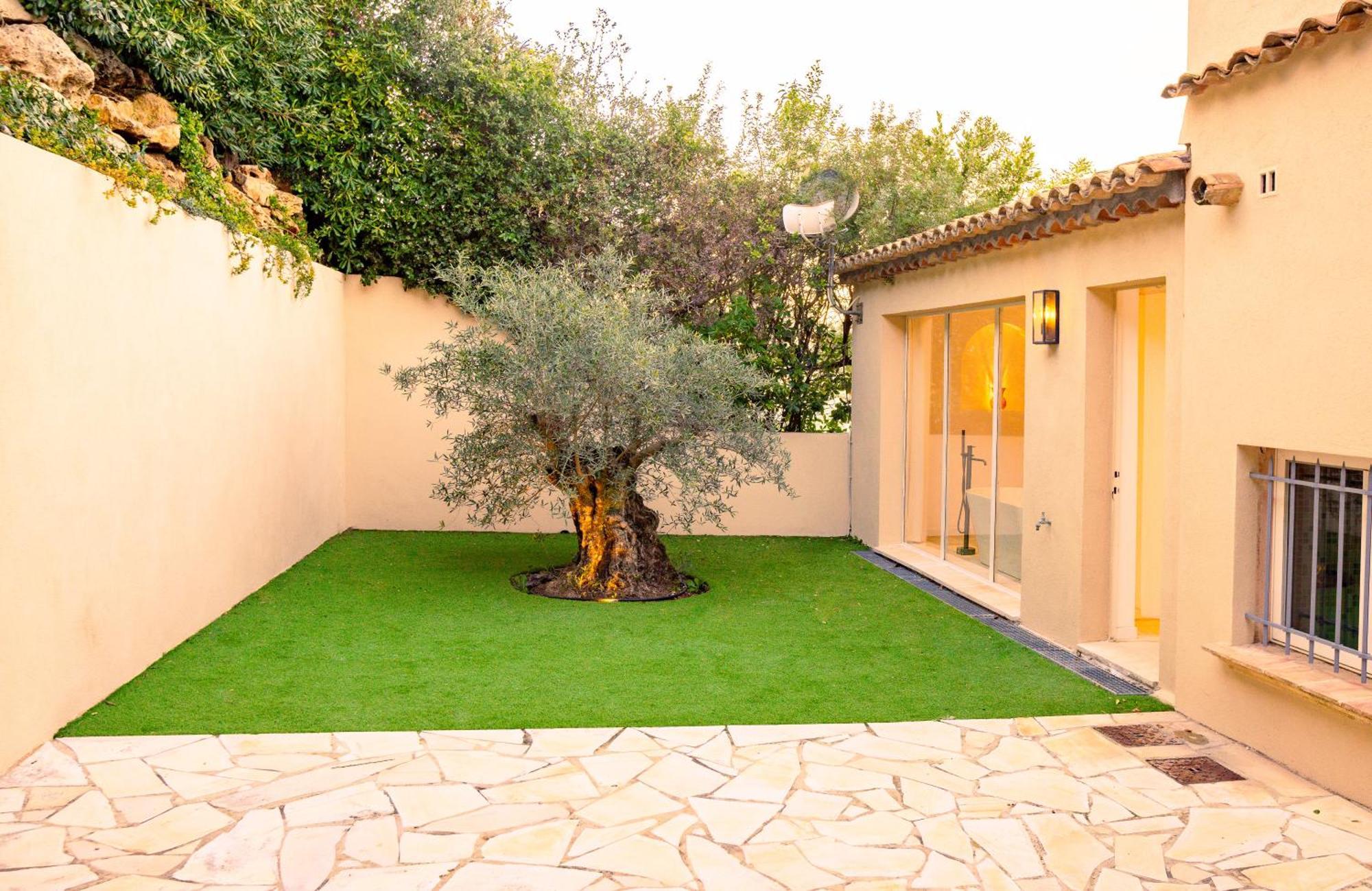 Superbe Villa, Incroyable Vue Mer, Piscine Chauffee, Climatisee Sainte-Maxime Bagian luar foto