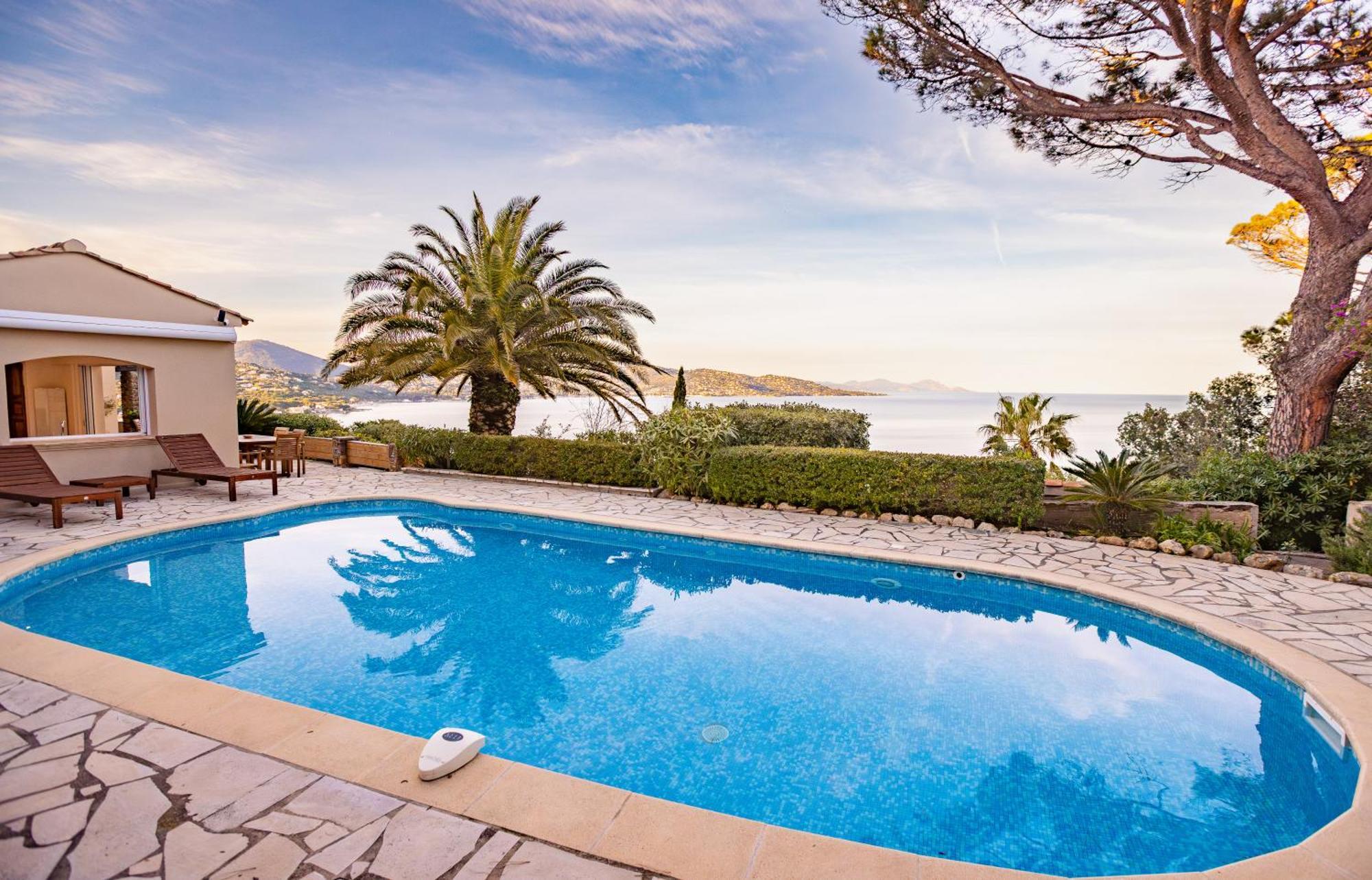 Superbe Villa, Incroyable Vue Mer, Piscine Chauffee, Climatisee Sainte-Maxime Bagian luar foto