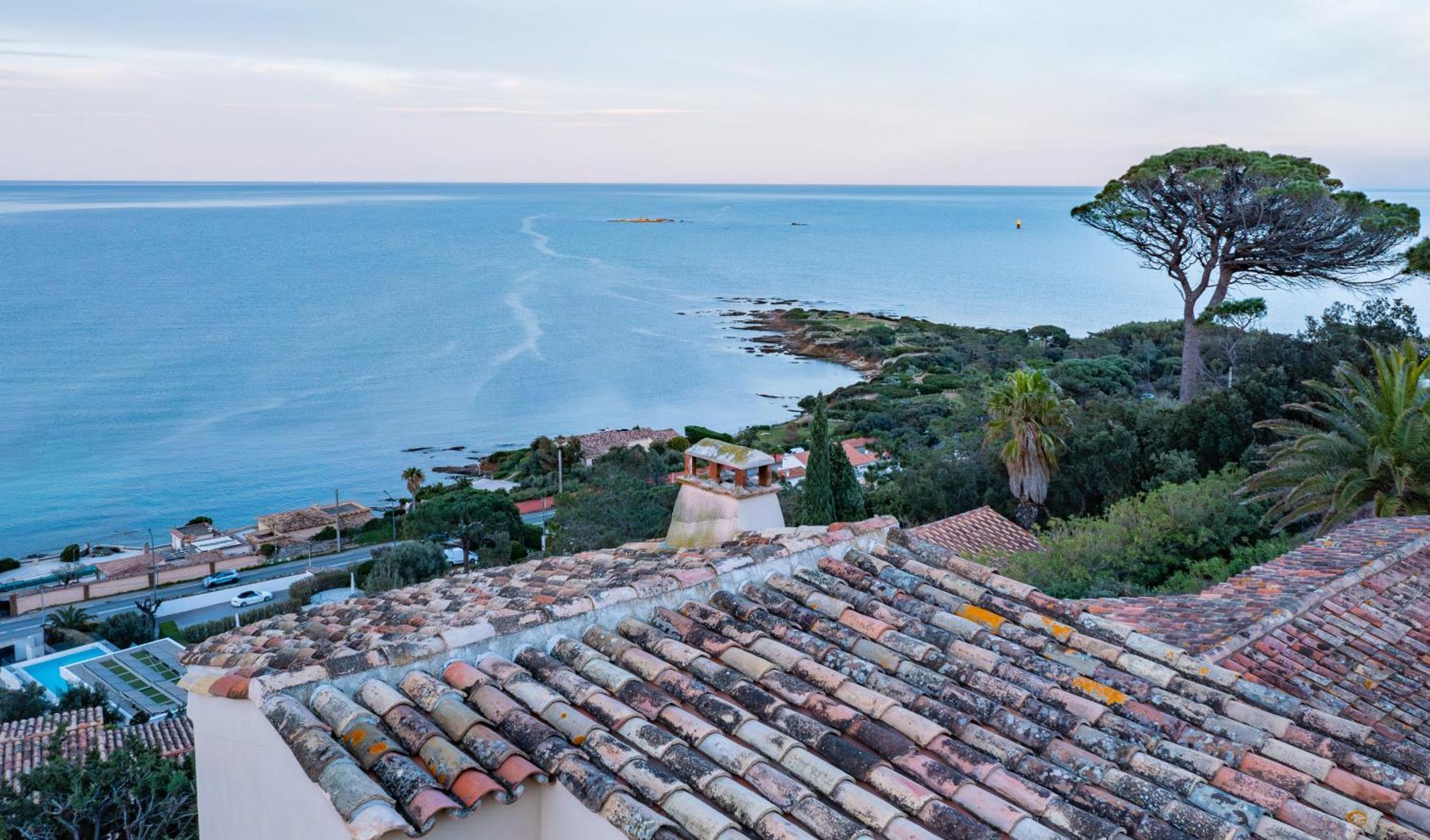 Superbe Villa, Incroyable Vue Mer, Piscine Chauffee, Climatisee Sainte-Maxime Bagian luar foto